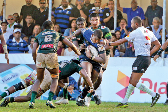 S. Thomas’ bring Isipathana’s unbeaten run to an end in vital match