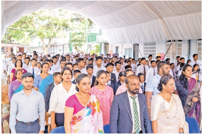 Isipathana hosts over a thousand students for all island trilingual media showdown